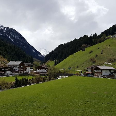 Gasperlerhof Villa นอยชติฟ อิม ชตูไปทัล ภายนอก รูปภาพ